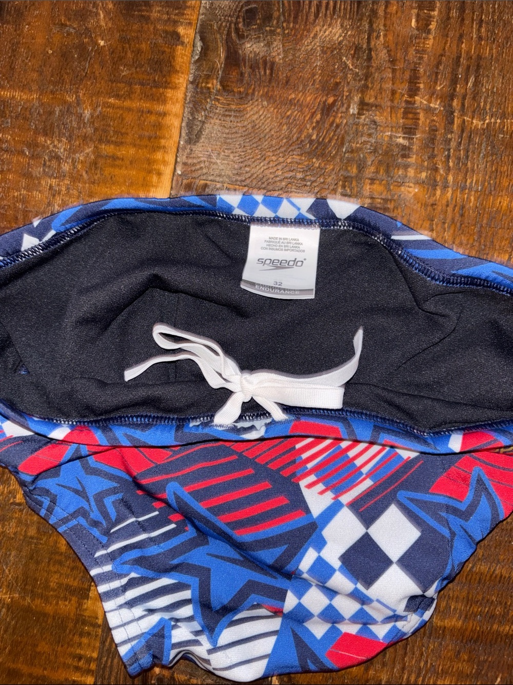 Speedo Red, Blue & White Men’s Swim Briefs - Star & Check Pattern - Picture 3 of 3